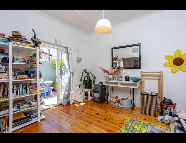 2 BEDROOM FREEHOLD SOLD IN OBSERVATORY